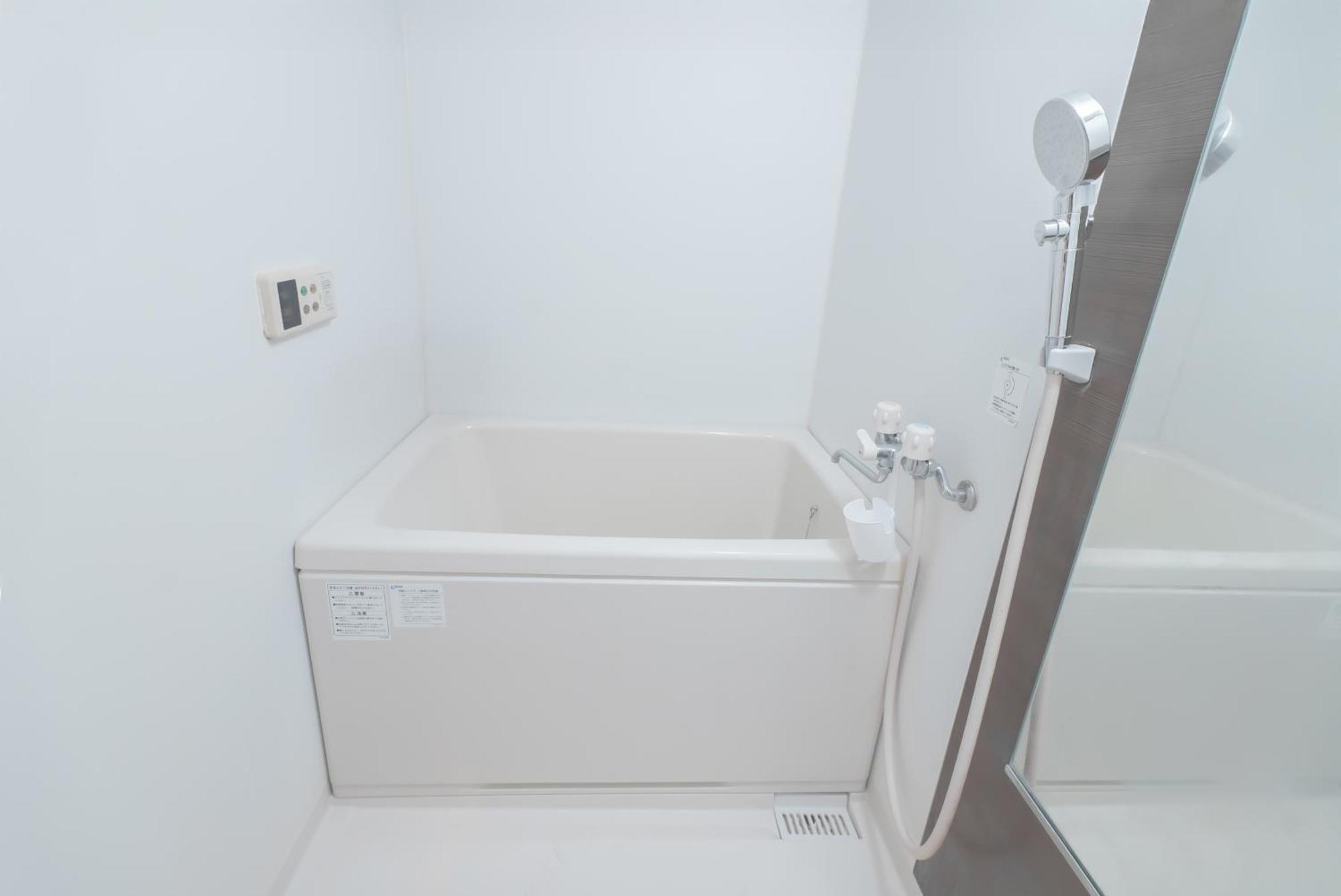 1 Minute From Higashi-shinjuku Station Large Living Apartamento