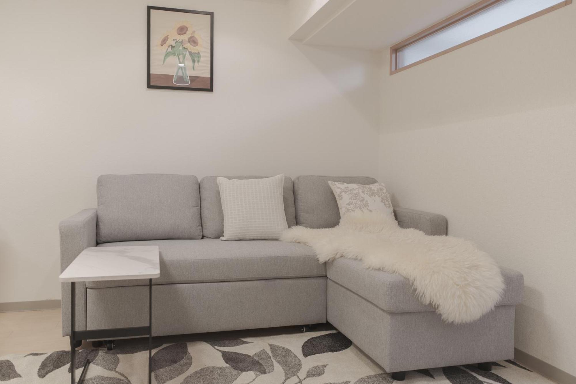 1 Minute From Higashi-shinjuku Station Large Living Appartement *